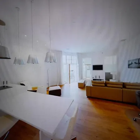 Holiday home Fln Central Location *